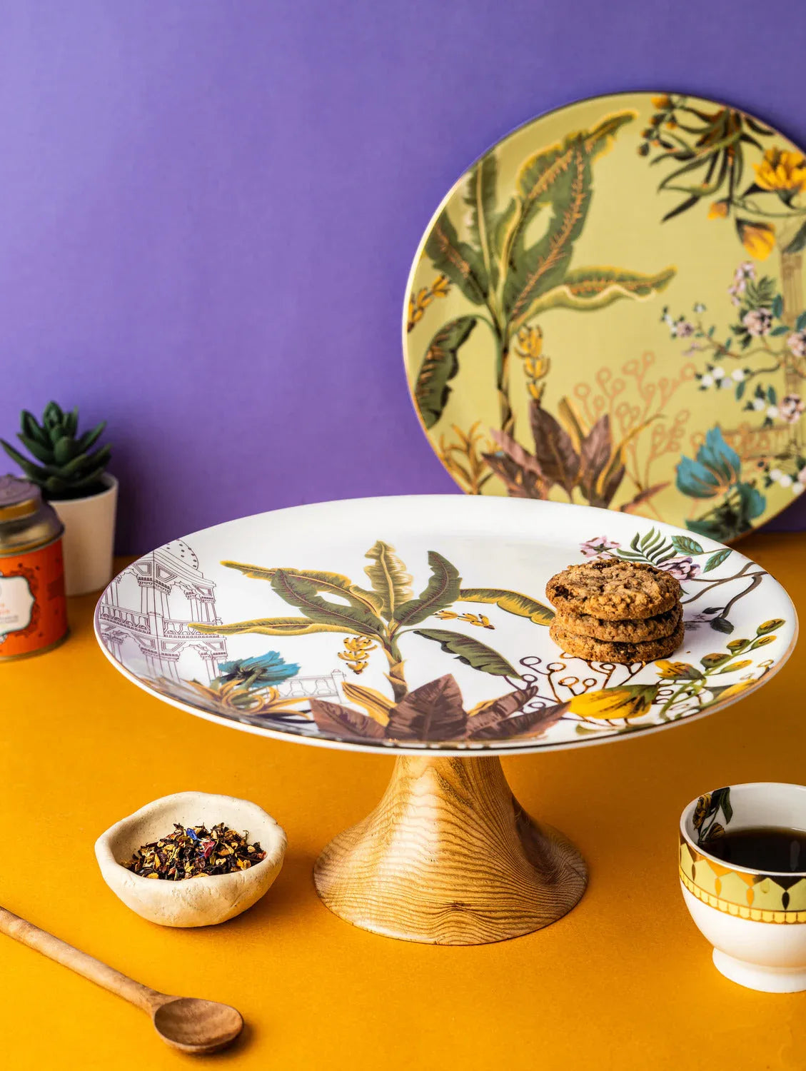 Nilaya Grandeur Serving Stand (10 inches) - Dancing Leaf